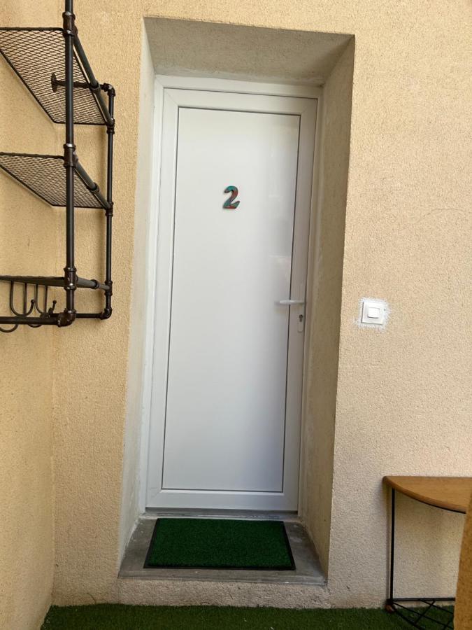 L Atelier De La Sorgue LʼIsle-sur-la-Sorgue Extérieur photo