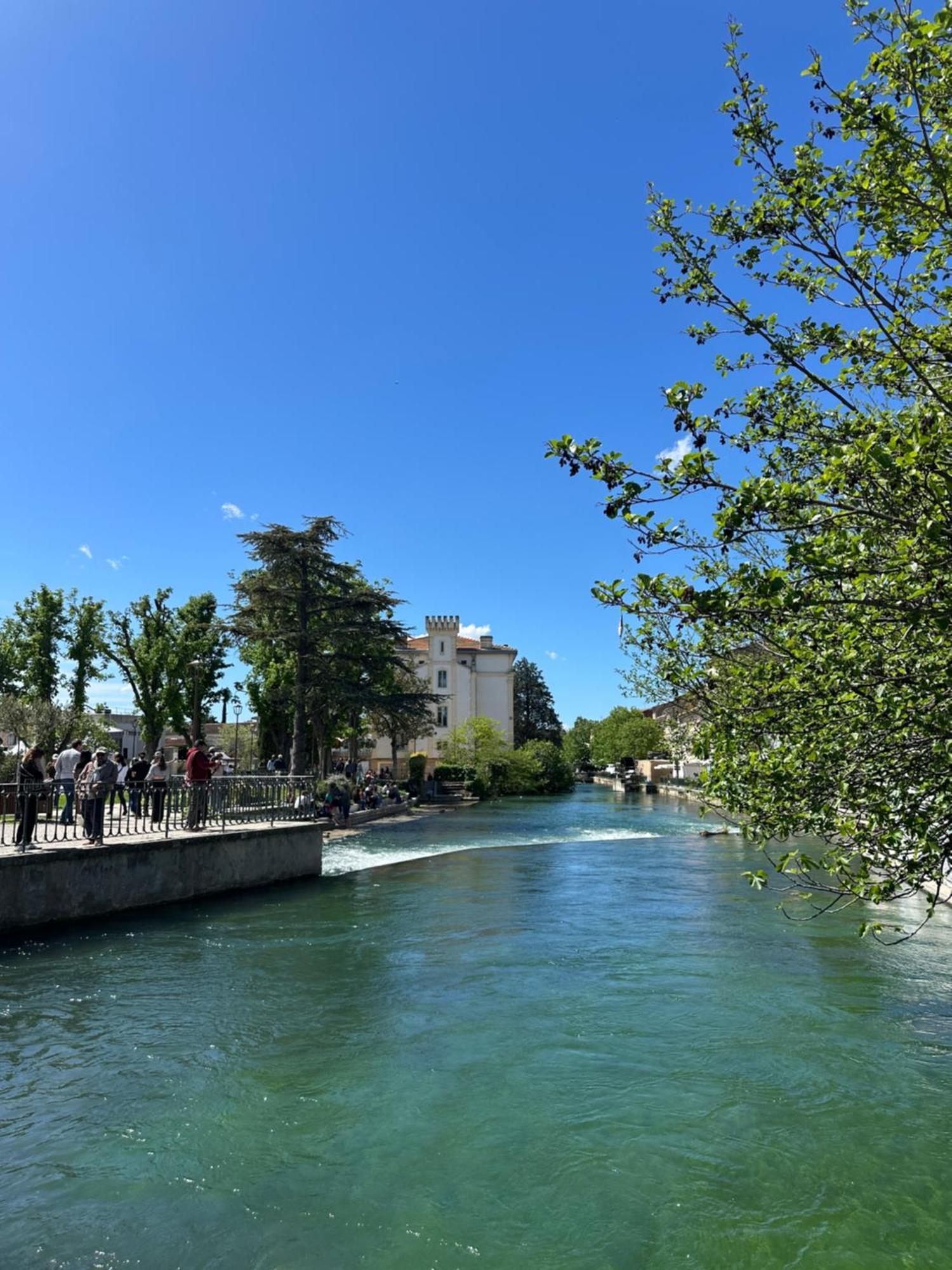 L Atelier De La Sorgue LʼIsle-sur-la-Sorgue Extérieur photo